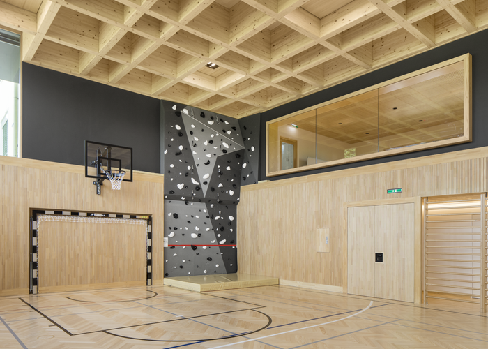 © Leoneohard Hilzensauer