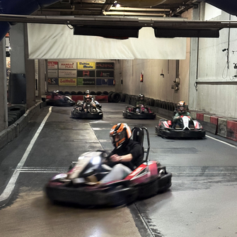 Und als krönenden Abschluss legten die Youngsters ein heißes Rennen auf die Kart-Bahn in Innsbruck. | © ADLER