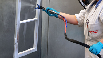 One of the many advantages of the Histo system: two perfectly matched versions of the same product to enable either spray application or ... | © ADLER