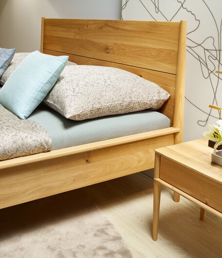 Sustainable formula, easy to apply, robust surface and a natural look with minimal colour enhancement: the new Legno Aqua Oil Plus. | © ANREI | www.anrei.at