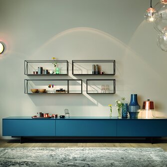 Brilliant blue: for the sophisticated Lowboard Ando by Haas, Aduro MDF-4in1 by ADLER was used. (Photo: Haas Möbelwerk) 