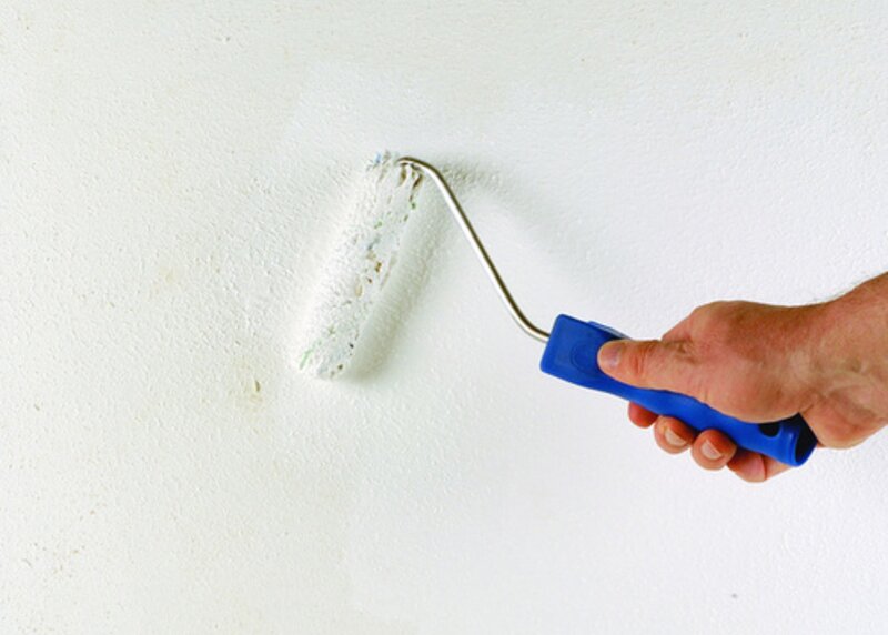 Remove fungus from the wall and prevent its formation